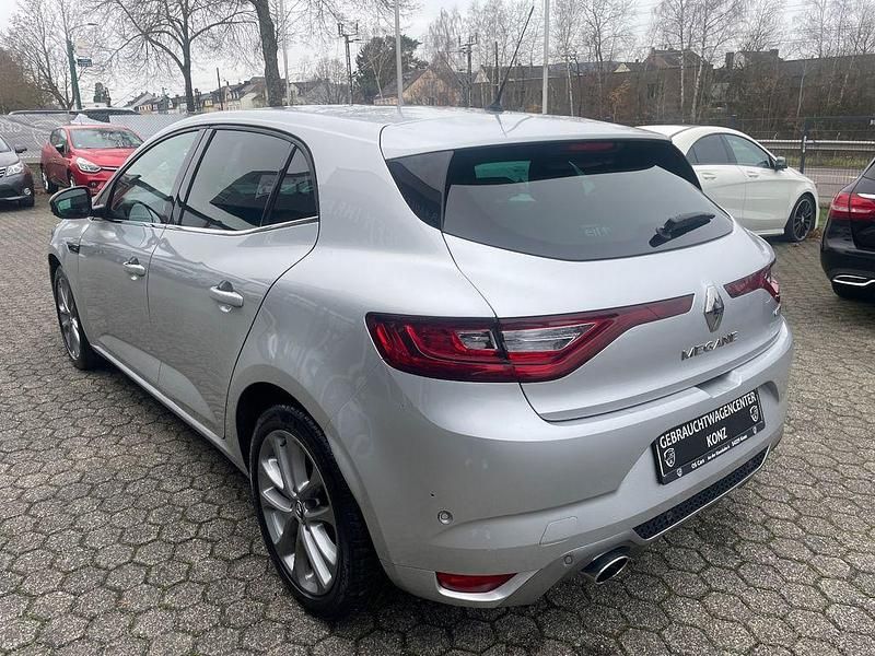 Gebraucht Renault Mégane GT Line GT-Line 132 PS (97 kW) 2018 Silber Limousine