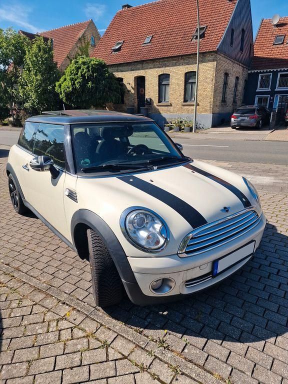 Beige Gebraucht 2010 Mini Cooper Kleinwagen | 5.000 € (Fairer Preis) - Bild 1/4
