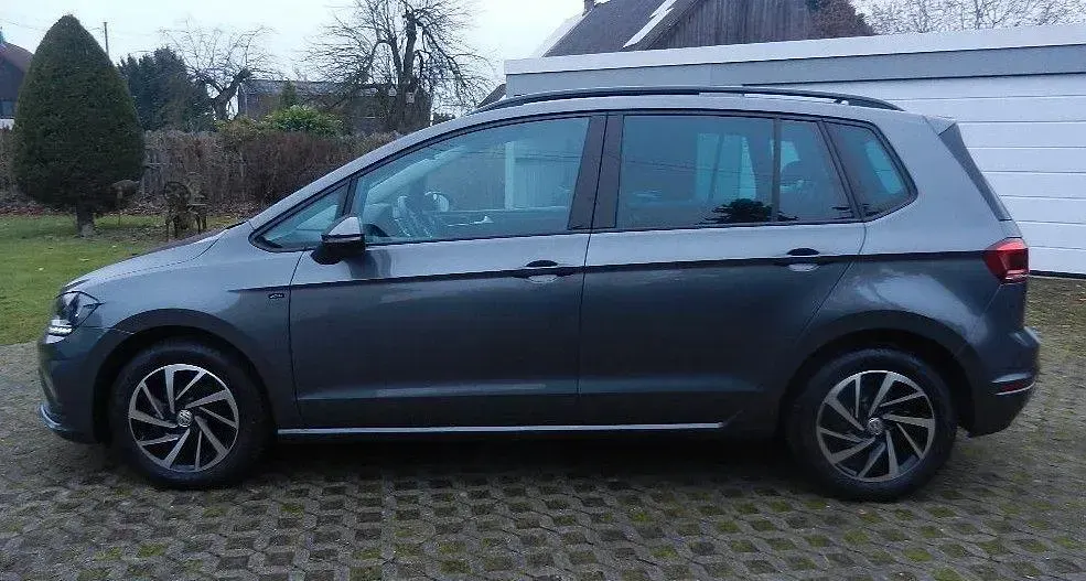 Gebraucht VW Golf Sportsvan Join 110 PS (80 kW) 2018 Grau Van / Kleinbus