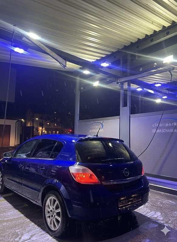 Gebraucht Opel Astra 105 PS (77 kW) 2004 Blau Kleinwagen