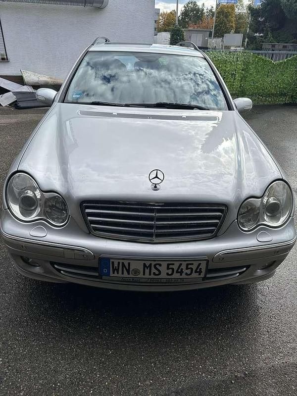 Gebraucht Mercedes C320 Avantgarde 224 PS (164 kW) 2005 Kombi
