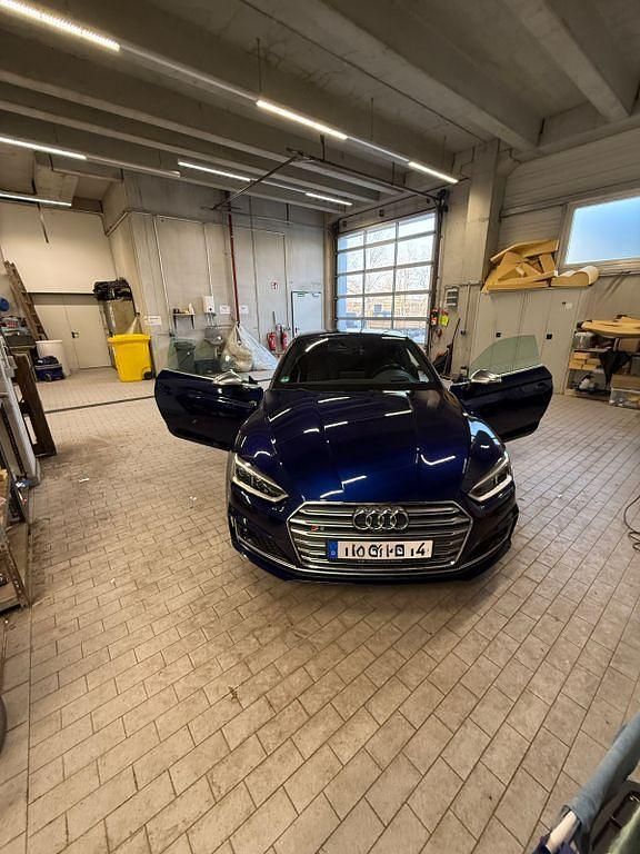 Gebraucht Audi S5 Ambiente 354 PS (260 kW) 2017 Blau Coupé