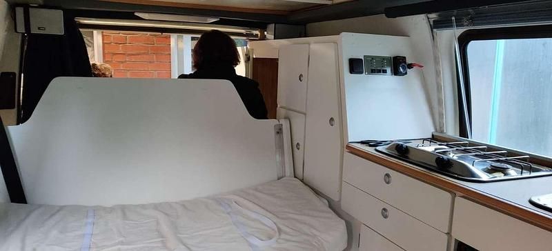 Second-hand Ford Transit 80 CP (58 kW) 1994 Alb Van