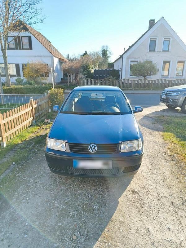 Gebraucht VW Polo 50 PS (36 kW) 1999 Blau Kleinwagen