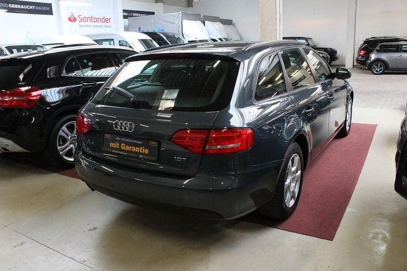 Gebraucht Audi A4 Attraction 120 PS (88 kW) 2011 Grau Kombi