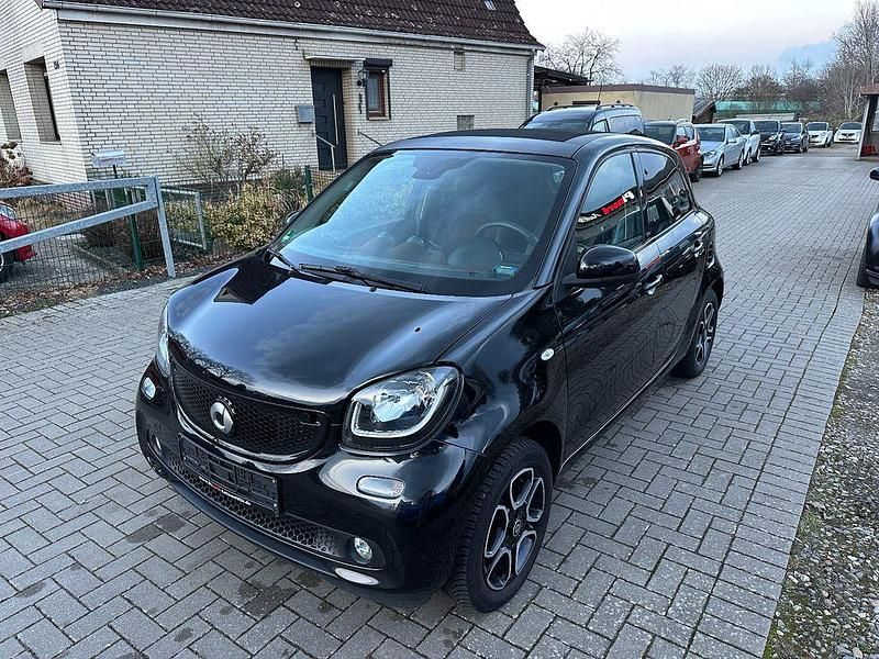Gebraucht Smart ForFour 90 PS (66 kW) 2019 Schwarz Kleinwagen