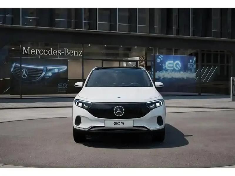 Gebraucht Mercedes EQA250+ 139 kW (190 PS) 2024 Weiss polarweiss SUV