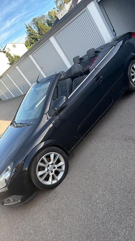 Gebraucht Opel Astra Cabriolet 105 PS (77 kW) 2006 Schwarz Cabrio