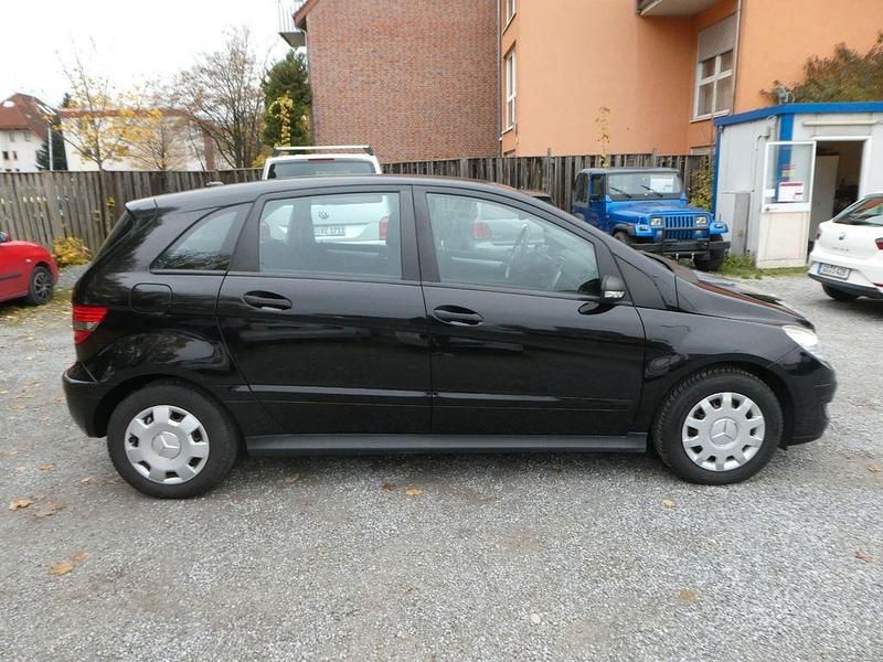 Gebraucht Mercedes B150 95 PS (69 kW) 2007 Schwarz Van / Kleinbus