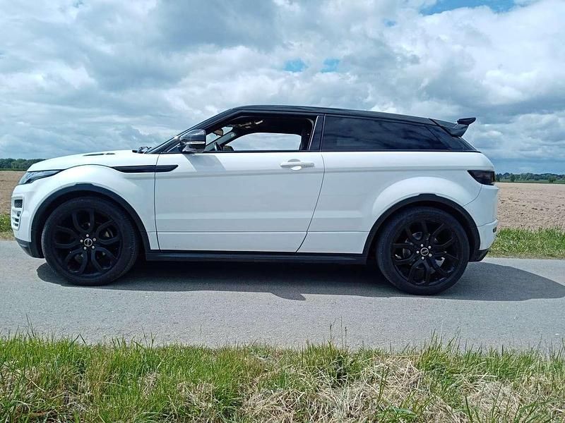 Weiß Gebraucht 2012 Land Rover Range Rover evoque Dynamic SUV | 15.990 € (Fairer Preis) - Bild 1/4