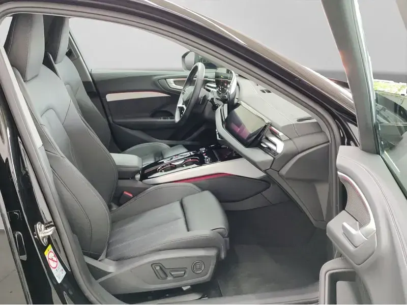 Gebraucht Audi A5 S-Line 204 PS (150 kW) 2025 Schwarz Kombi