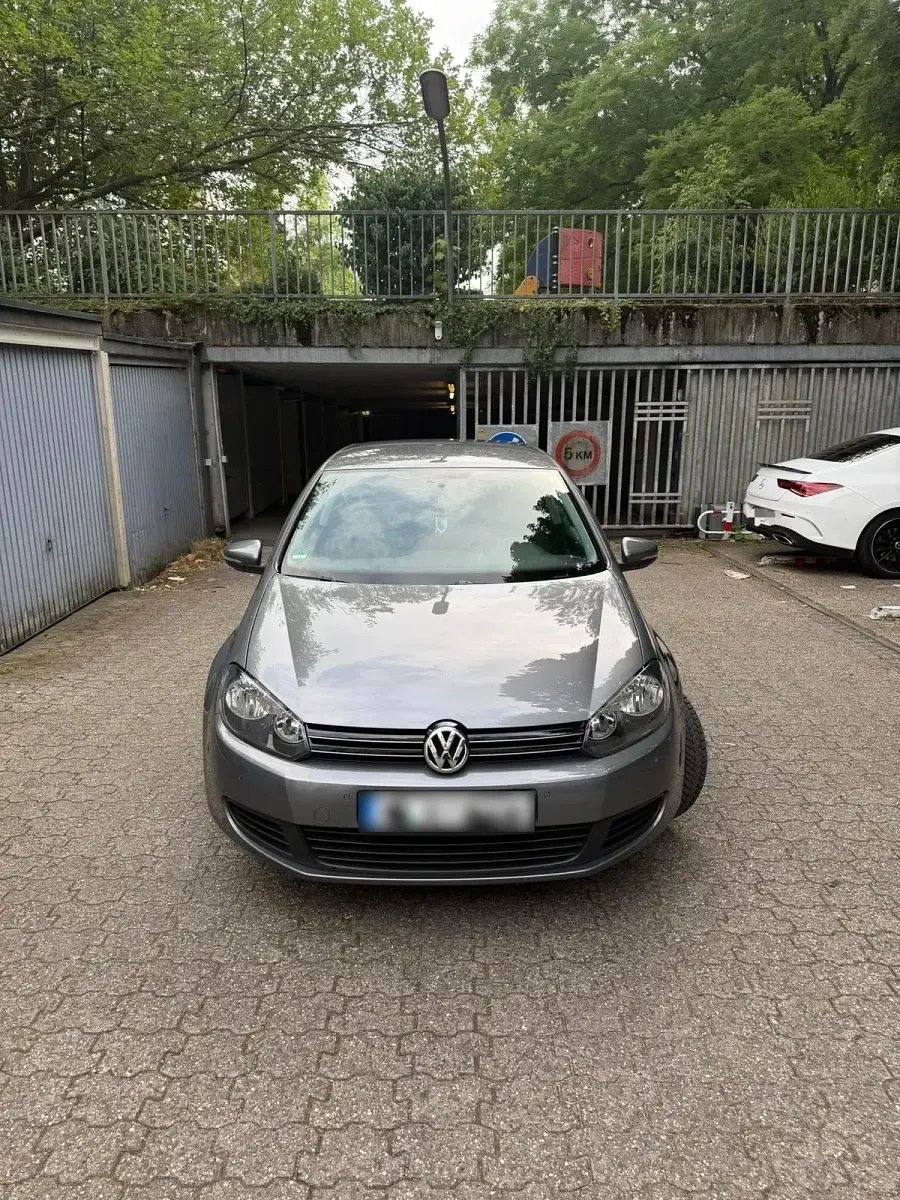 Gebraucht VW Golf 80 PS (58 kW) 2009 Grau Coupé