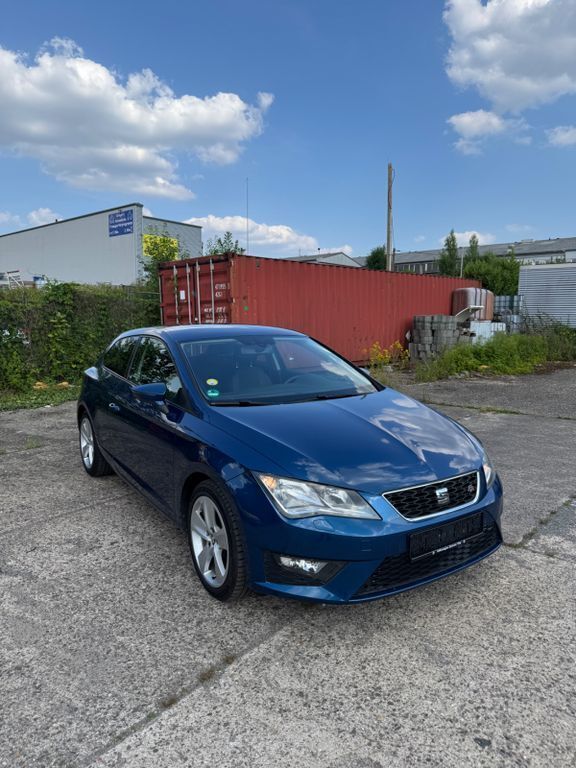 Blau Gebraucht 2013 Seat Leon SC FR Kleinwagen | 8.198 € (Fairer Preis) - Bild 1/4