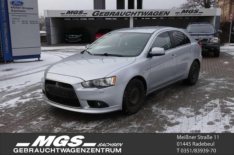 Gebraucht Mitsubishi Lancer Edition 117 PS (86 kW) 2010 Coolsilber (m) Limousine
