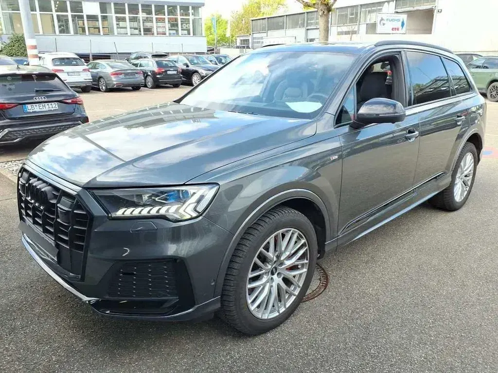 Gebraucht Audi Q7 Competition 286 PS (210 kW) 2023 Daytonagrau perleffekt SUV