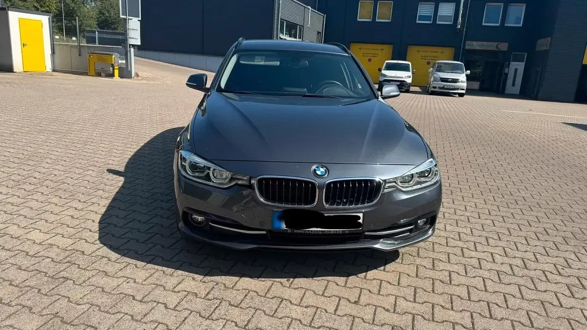 Gebraucht BMW 320 190 PS (139 kW) 2019 Grau Kombi