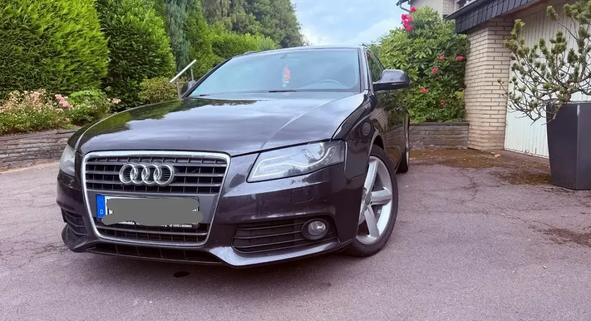 Gebraucht Audi A4 S-Line 160 PS (117 kW) 2009 Grau Limousine