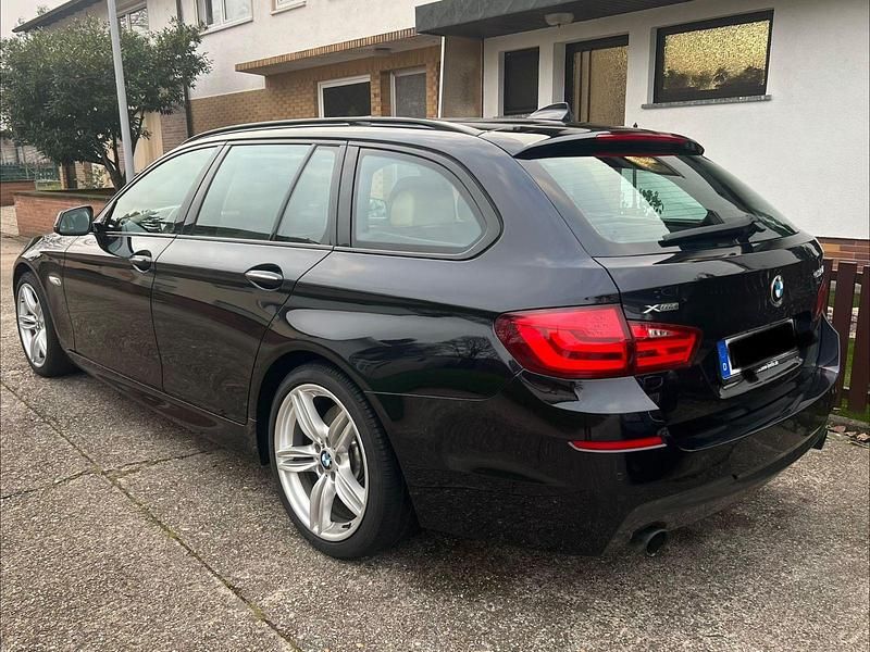 Gebraucht BMW 535 313 PS (230 kW) 2012 Schwarz Kombi