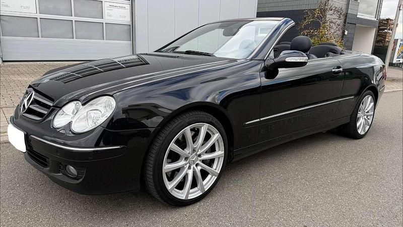 Obsidianschwarz Gebraucht 2007 Mercedes CLK320 Avantgarde Cabrio | 9.800 € (Guter Preis) - Bild 1/4