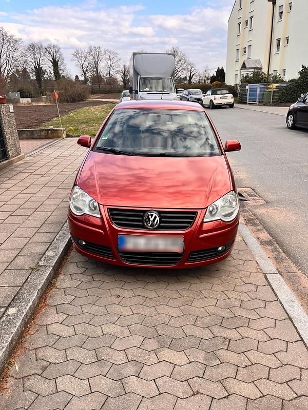 Gebraucht VW Polo 69 PS (50 kW) 2006 Rot Kleinwagen