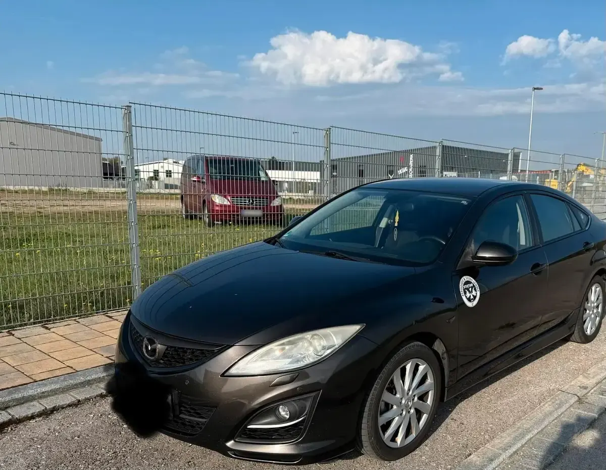Gebraucht Mazda 6 129 PS (94 kW) 2010 Braun Limousine