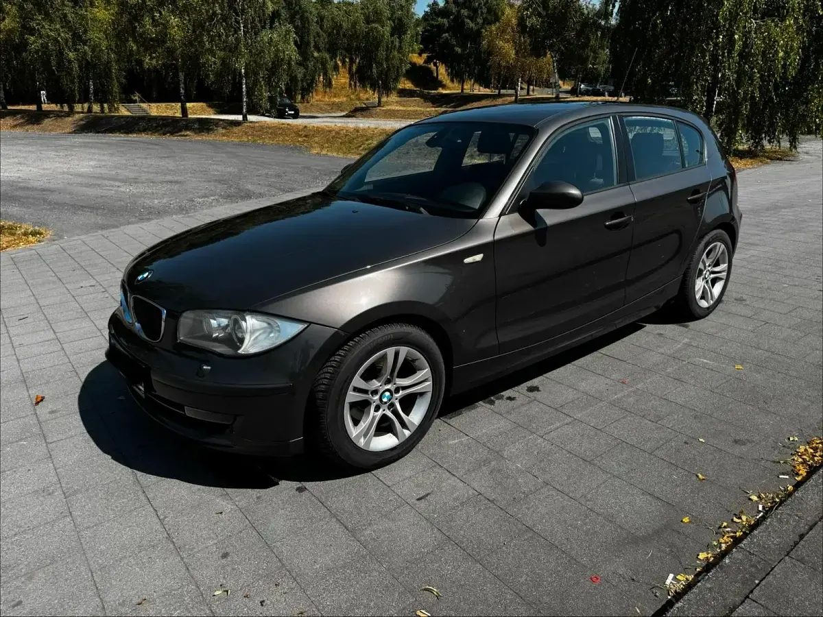 Gebraucht BMW 116 122 PS (89 kW) 2007 Braun Kleinwagen