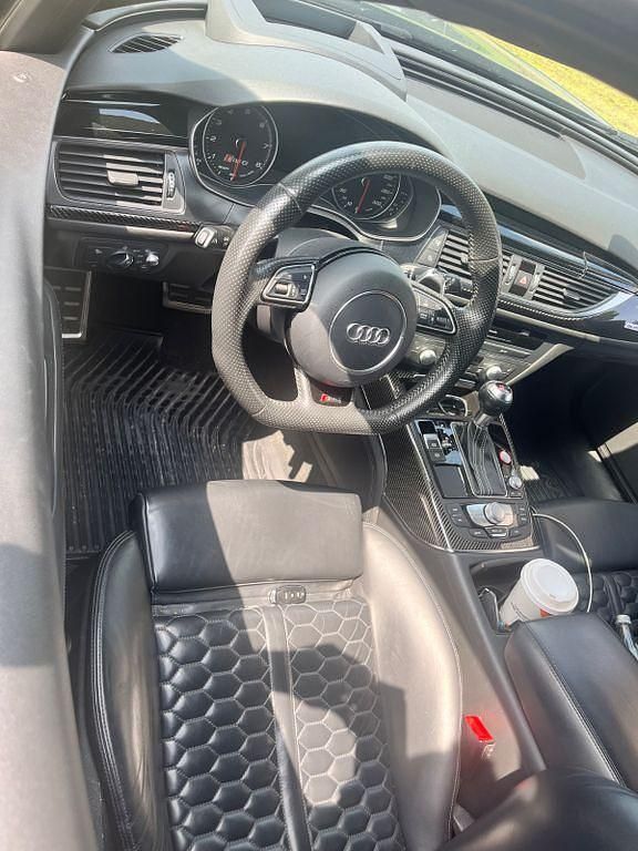 Second-hand Audi RS6 Performance 605 CP (444 kW) 2016 Negru Break