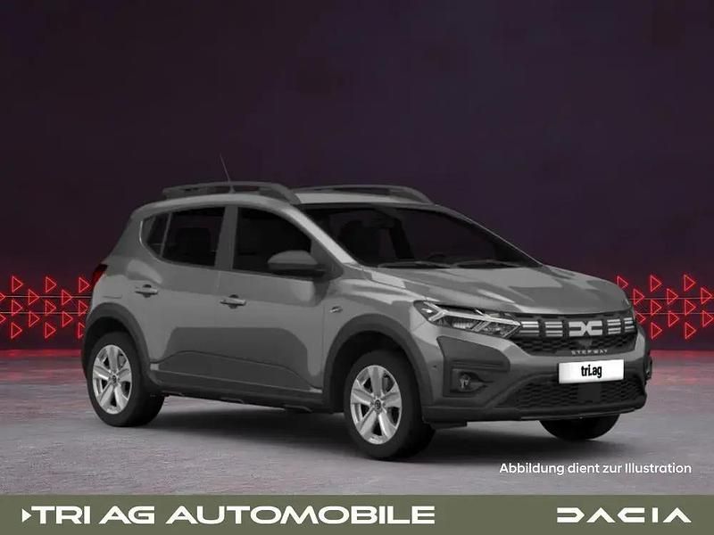 Dolomitgrau Gebraucht 2025 Dacia Sandero Expression Kleinwagen | 20.320 € (Fairer Preis) - Bild 1/4