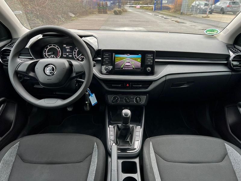 Gebraucht Skoda Fabia Active 65 PS (47 kW) 2023 Blau Kleinwagen