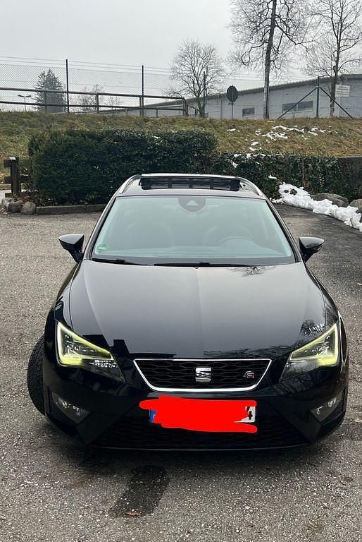 Schwarz Gebraucht 2016 Seat Leon ST FR Kombi | 8.000 € (Superpreis) - Bild 1/4