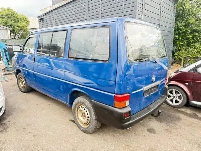 Gebraucht VW T4 88 PS (64 kW) 1999 Blau Van
