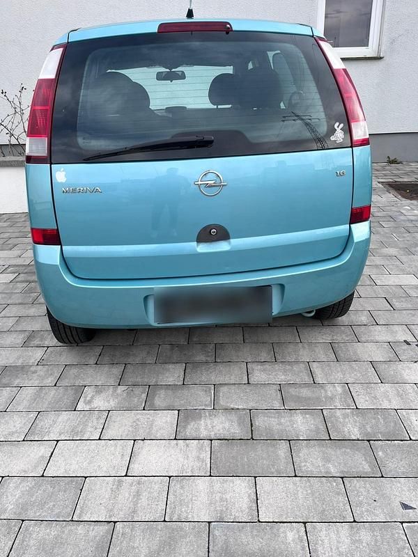 Używany Opel Meriva 75 KM (55 kW) 2004 Andere farben Minivan