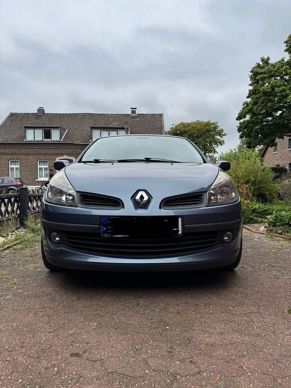 Blau Gebraucht 2007 Renault Clio II Authentique Limousine | 2.800 € (Etwas zu teuer) - Bild 1/4