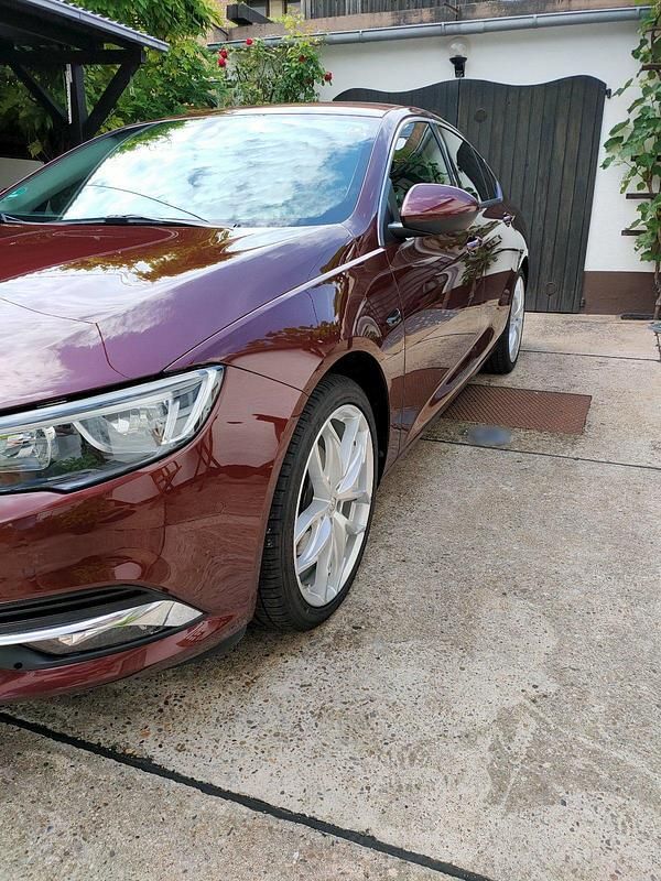 Gebraucht Opel Insignia Dynamic 165 PS (121 kW) 2018 Andere farben Limousine