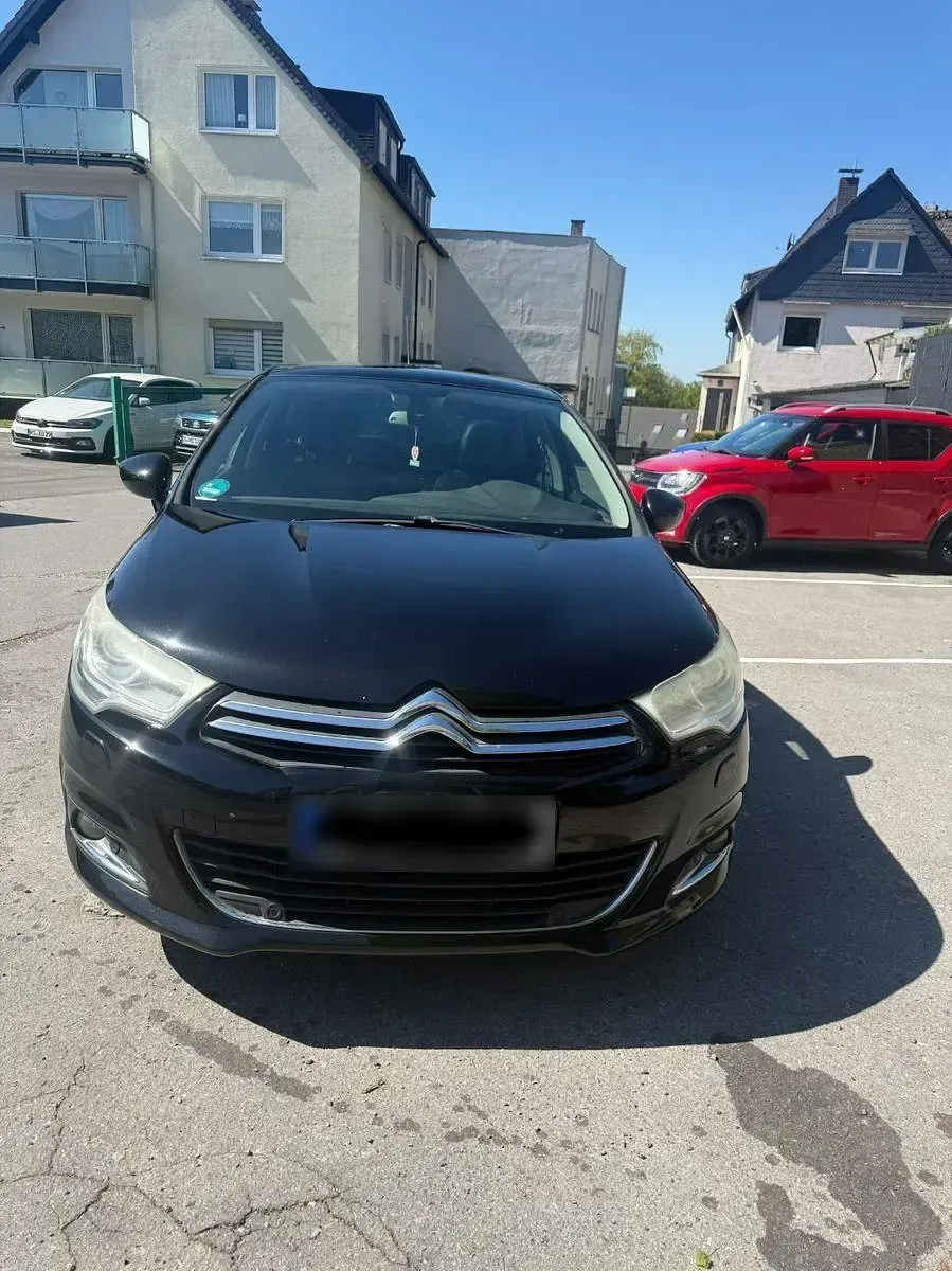 Gebraucht Citroën C4 Exclusive 111 PS (81 kW) 2011 Schwarz Limousine