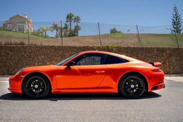 Gebraucht Porsche 911 Carrera 370 PS (272 kW) 2016 Orange metallic Coupé