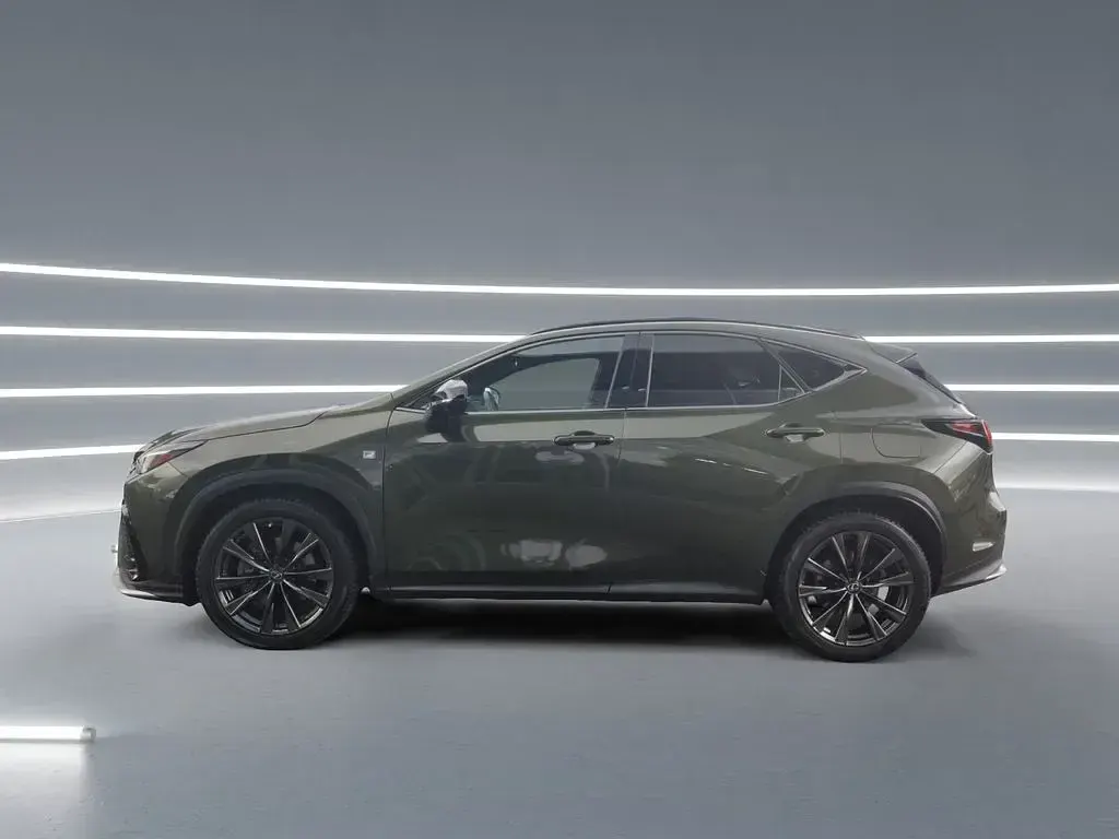Gebraucht Lexus NX450h+ Sport Line 309 PS (227 kW) 2022 Grün SUV