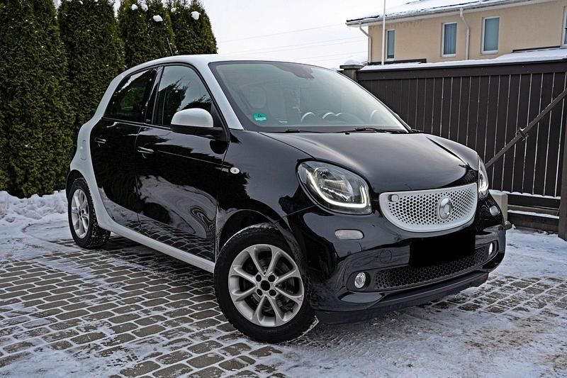 Gebraucht Smart ForFour 90 PS (66 kW) 2016 Schwarz Kleinwagen