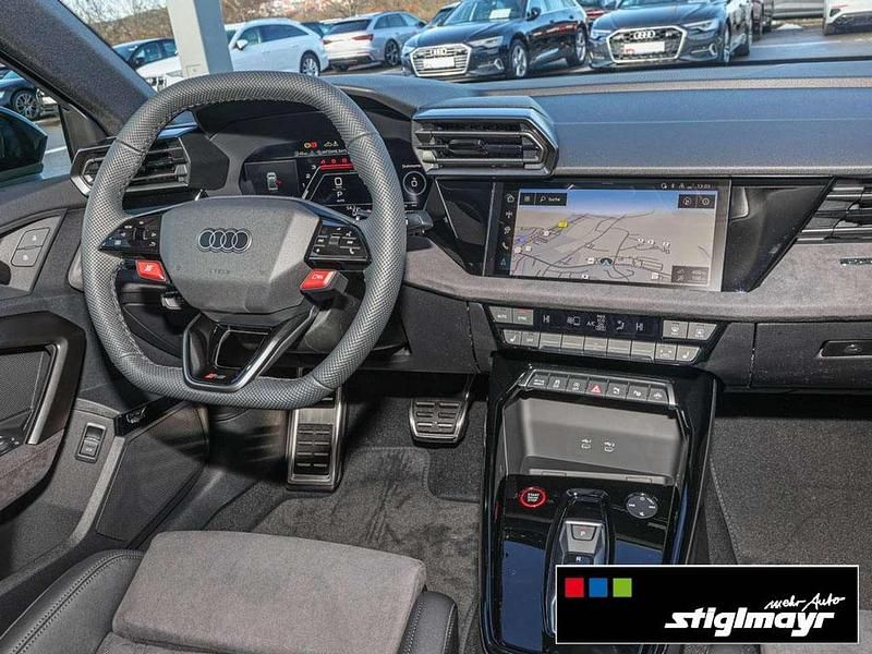 Neu Audi RS3 Sport 400 PS (294 kW) 2026 Ascariblau metallic Limousine