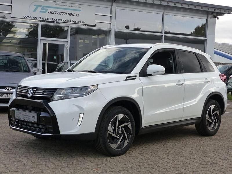 Käytetty Suzuki Vitara Comfort+ 129 HP (94 kW) 2025 Katumaasturi