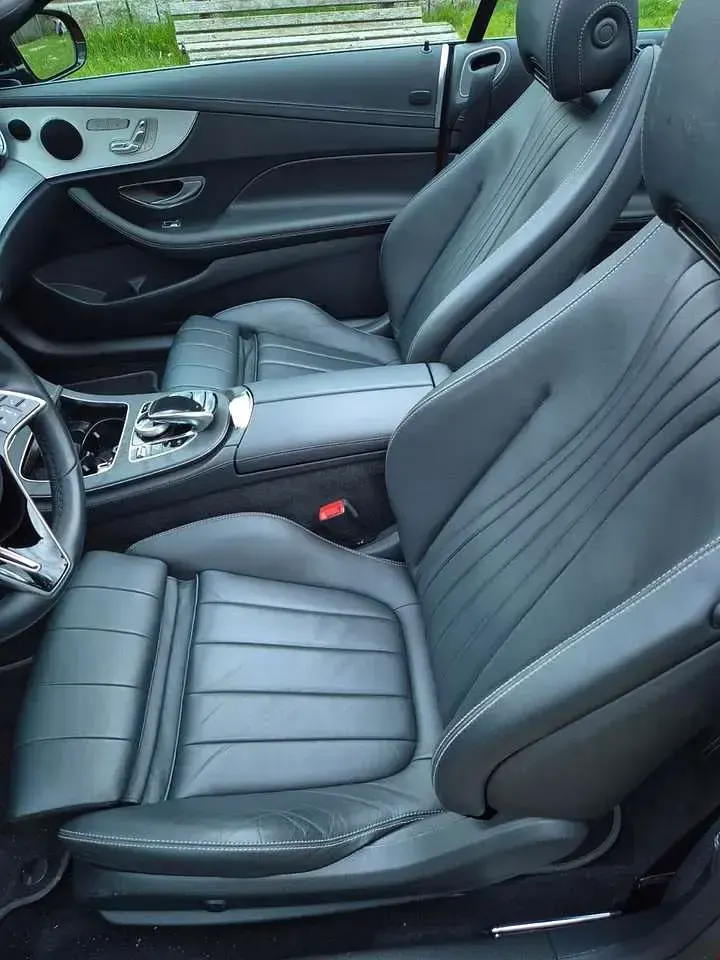 Gebraucht Mercedes E220 Avantgarde 194 PS (142 kW) 2022 Other Cabrio