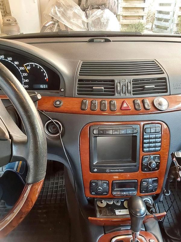 Usata Mercedes S320 224 CV (164 kW) 2001 Argento Berlina