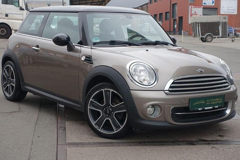 Silber Gebraucht 2013 Mini Cooper Kleinwagen | 6.990 € (Guter Preis) - Bild 1/4