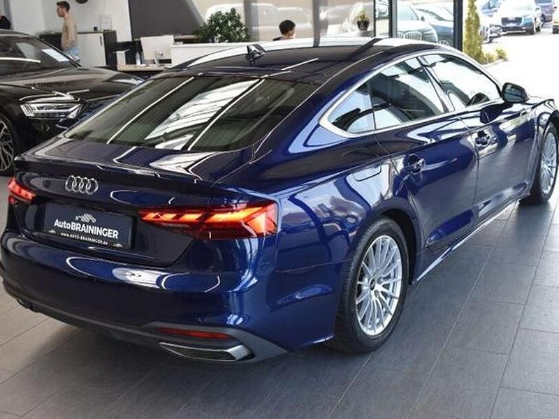 Gebraucht Audi A5 Sportback Ambiente 204 PS (150 kW) 2022 Blau Kleinwagen