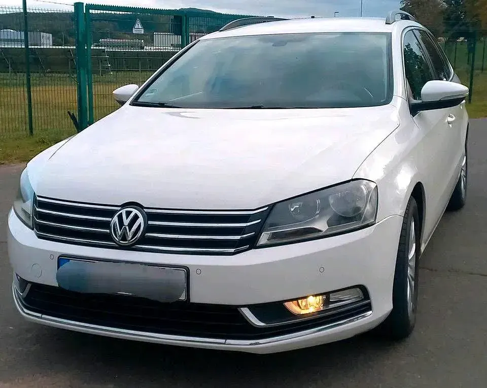 Usata VW Passat 170 CV (125 kW) 2012 Bianco Station wagon