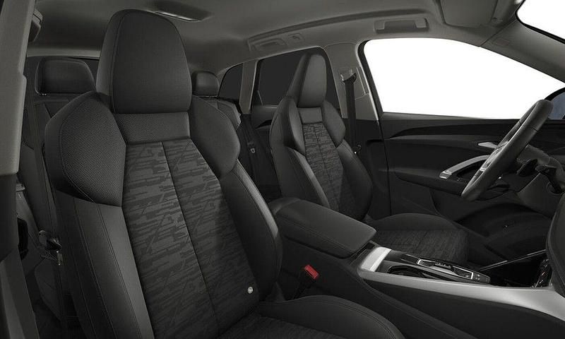 Gebraucht Audi Q5 Comfort 204 PS (150 kW) 2025 Mythosschwarz metallic SUV