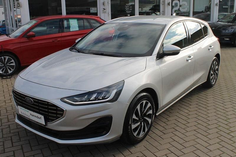 Silber Gebraucht 2024 Ford Focus Titanium Limousine | 19.990 € (Superpreis) - Bild 1/4