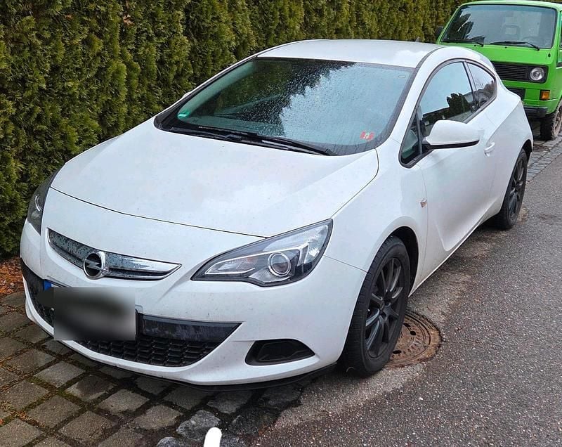 Gebraucht Opel Astra GTC 120 PS (88 kW) 2016 Weiß Coupé