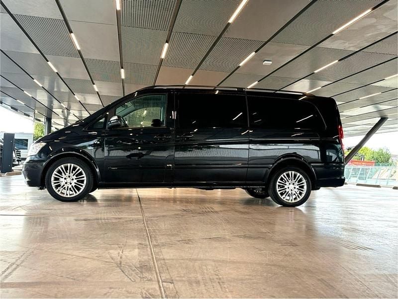 Schwarz Gebraucht 2014 Mercedes Viano Van / Kleinbus | 16.800 € (Superpreis) - Bild 1/4
