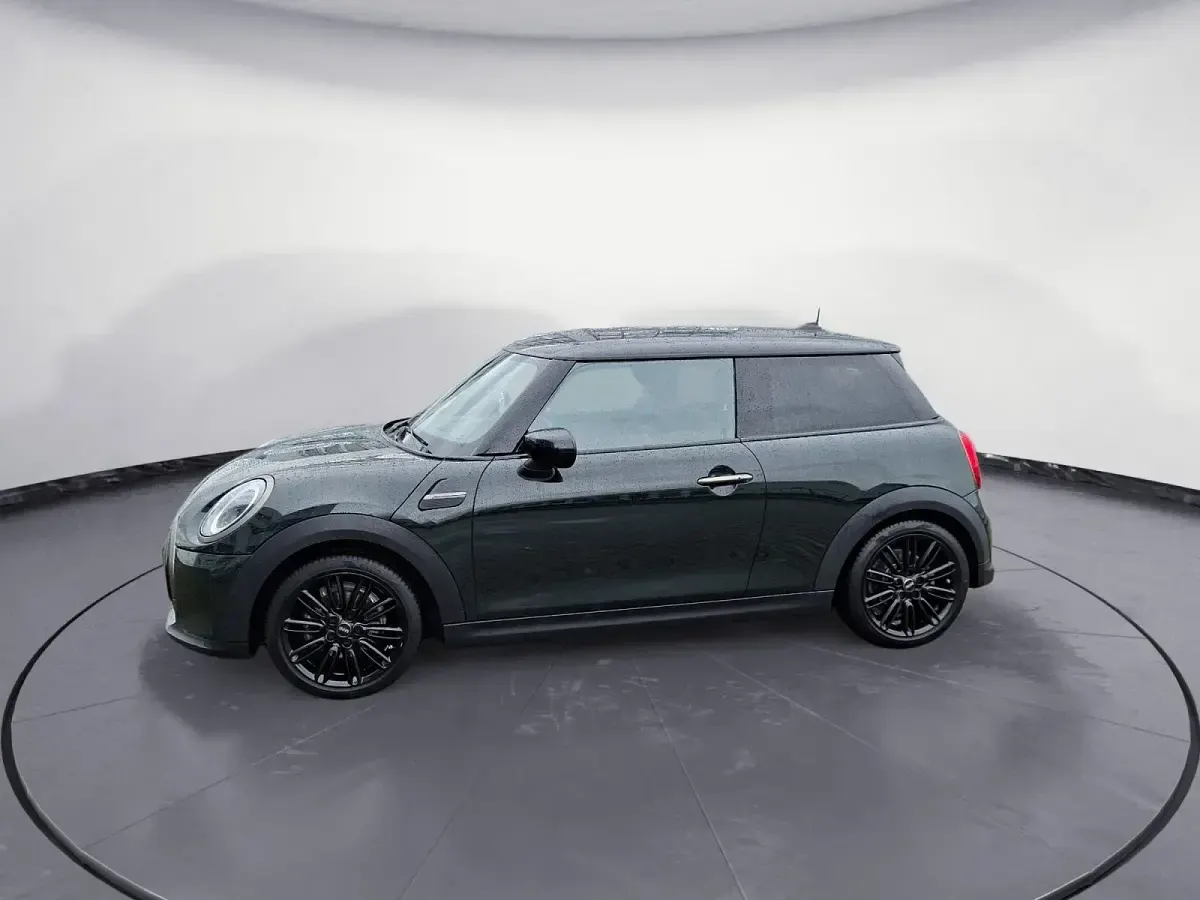 Gebraucht Mini Cooper Resolute Edition 136 PS (100 kW) 2023 Grün Kleinwagen
